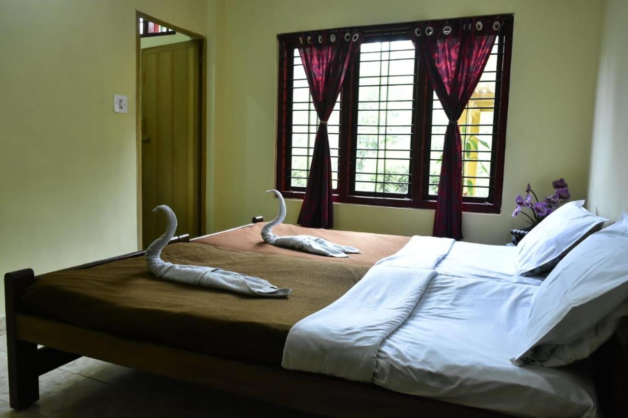 Eshwari Cottage マディケーリ エクステリア 写真